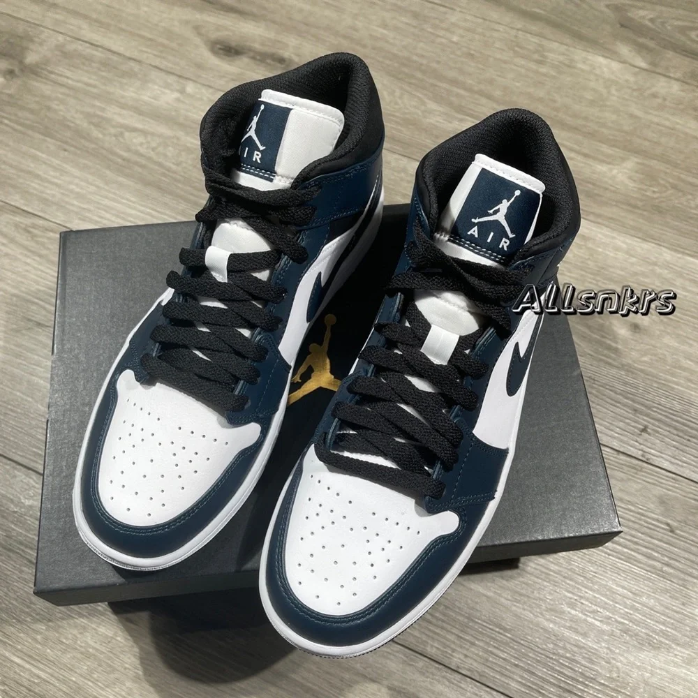 Air Jordan 1 Mid Armory Navy Men’s - Picture 5 of 9